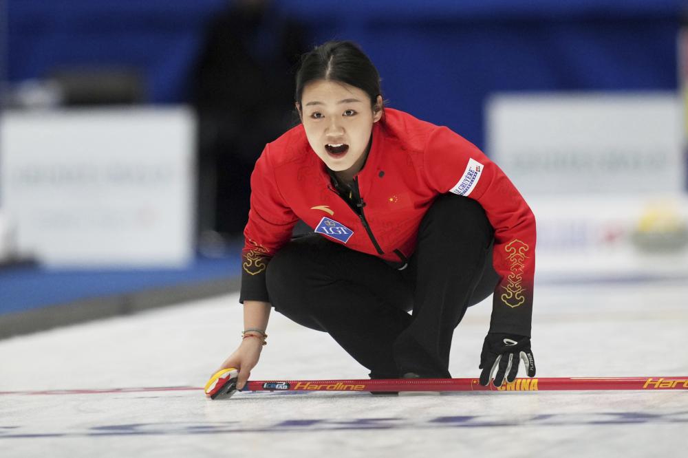 米体：卡利亚里门将卡普里莱受到了多家豪门俱乐部青睐